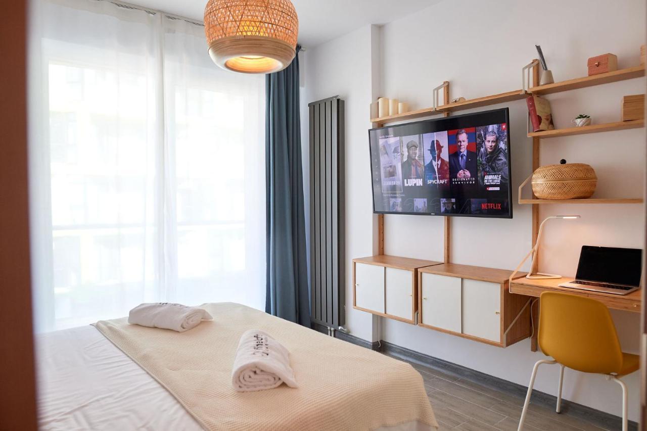 Fineloft Sea View Apartment-Spa N Pools Beach Resort Năvodari Exterior foto